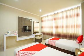 Maumu Hotel & Lounge