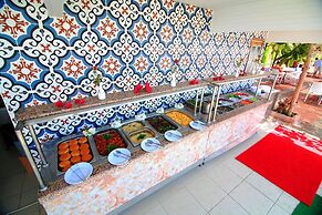 Klas More Beach Hotel