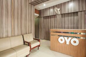 OYO 164 Ang's Residence