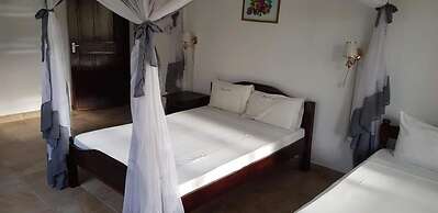 Makuti Villas Resort