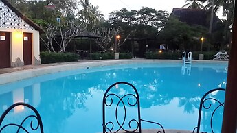 Makuti Villas Resort