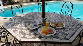 Makuti Villas Resort