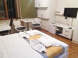 Full House Boutique Otel