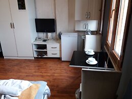 Full House Boutique Otel