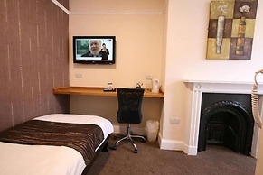Central Hotel Cheltenham by Roomsbooked