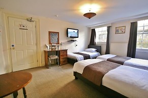 Central Hotel Cheltenham by Roomsbooked
