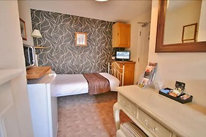 Central Hotel Cheltenham by Roomsbooked