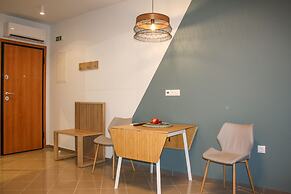 Dynasta Central Suites