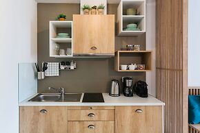 Dynasta Central Suites