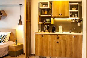 Dynasta Central Suites