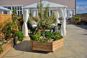 Luxury Suites in Stavromenos