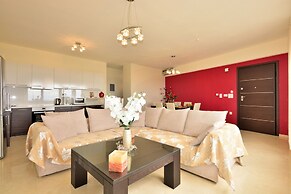 Luxury Suites in Stavromenos