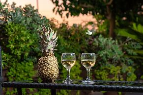 Luxury Suites in Stavromenos