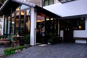 Baan Lung Poshtel - Hostel