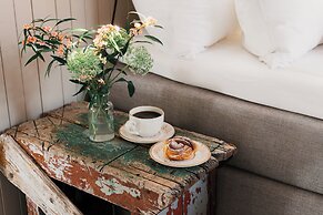 Nusfjord Village & Resort