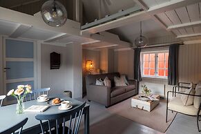 Nusfjord Village & Resort