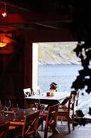 Nusfjord Village & Resort