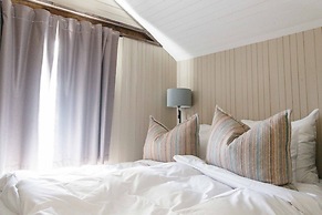 Nusfjord Village & Resort