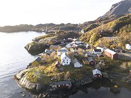 Nusfjord Village & Resort