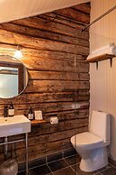 Nusfjord Village & Resort