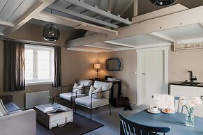 Nusfjord Village & Resort