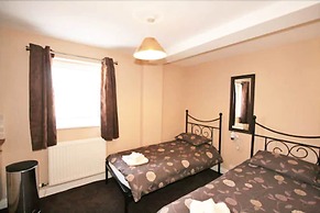 Central Studios Gloucester Road by Rooms Booked - Free Parking