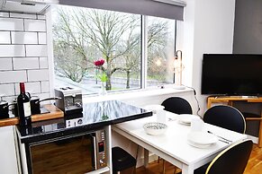 MediaHub Apartment 2