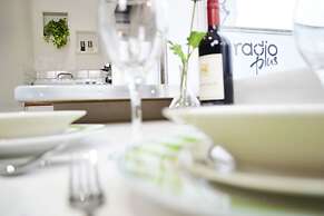 MediaHub Apartment 2