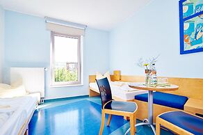 DJH Jugendgästehaus JBB Bielefeld - Hostel