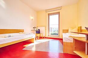 DJH Jugendgästehaus JBB Bielefeld - Hostel