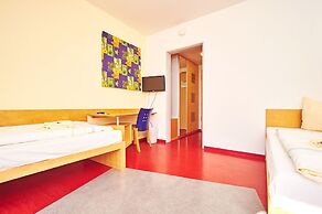 DJH Jugendgästehaus JBB Bielefeld - Hostel