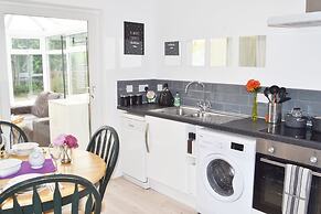 No 40, 5 beds, sleeps 7