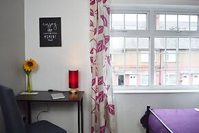 No 40, 5 beds, sleeps 7