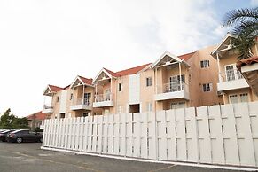 Renovated Apt.Walk to Marley Museum