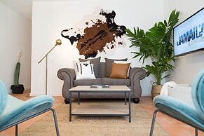 Renovated Apt.Walk to Marley Museum