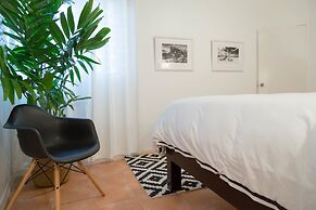 Renovated Apt.Walk to Marley Museum