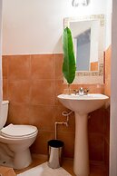 Renovated Apt.Walk to Marley Museum