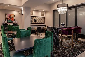 Hampton Inn & Suites Winston-Salem Downtown