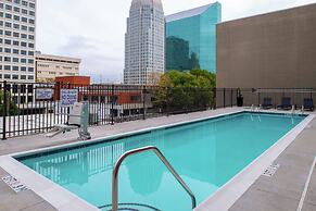 Hampton Inn & Suites Winston-Salem Downtown
