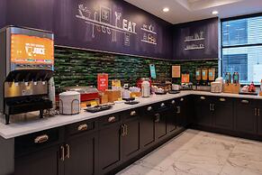 Hampton Inn & Suites Winston-Salem Downtown