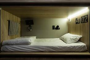 4U Capsule Hotel