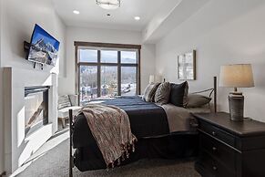 Blackstone by Canyons Village Rentals