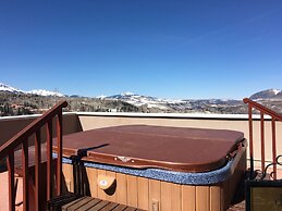 Franz Klammer by Luxury Mountain