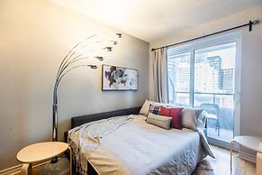 AOC Suites - Heart of Downtown  Condo