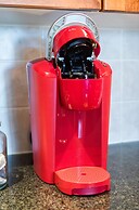 AOC Suites - Heart of Downtown  Condo