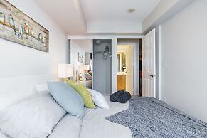 AOC Suites - Heart of Downtown  Condo