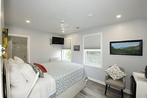 Serene Niagara Inn
