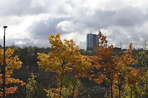 Serene Niagara Inn