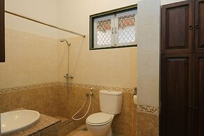 OYO 244 Griya Cemara Homestay