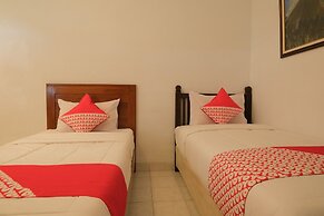 OYO 244 Griya Cemara Homestay